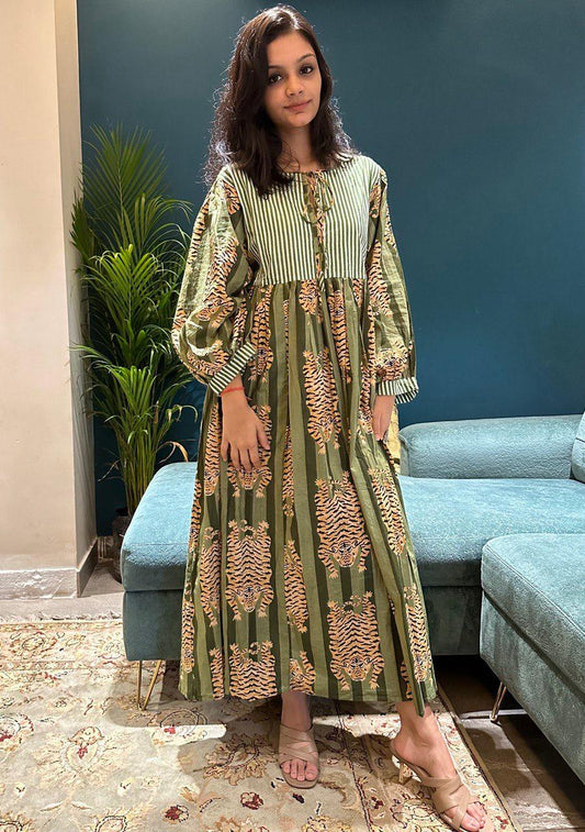 Tiger Block Printed Midi Dress - Green