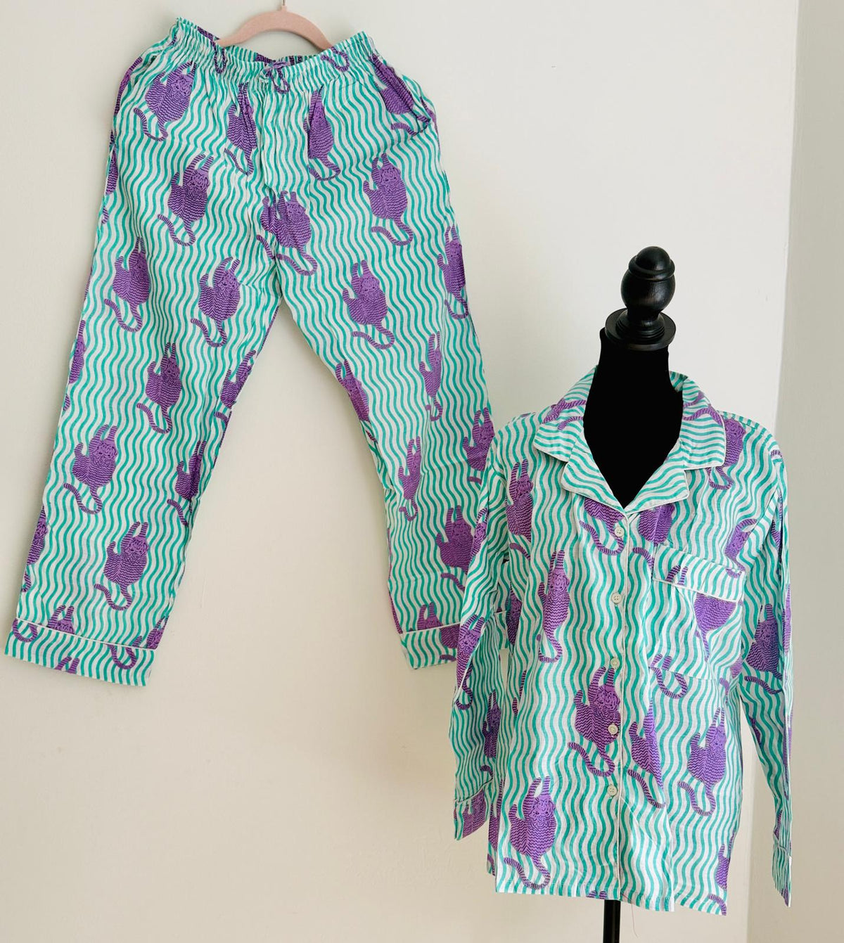 Turquoise Wave Stripe & Purple Tiger Print Cotton Pajama Set, Wild Jungle Sleepwear & Loungewear
