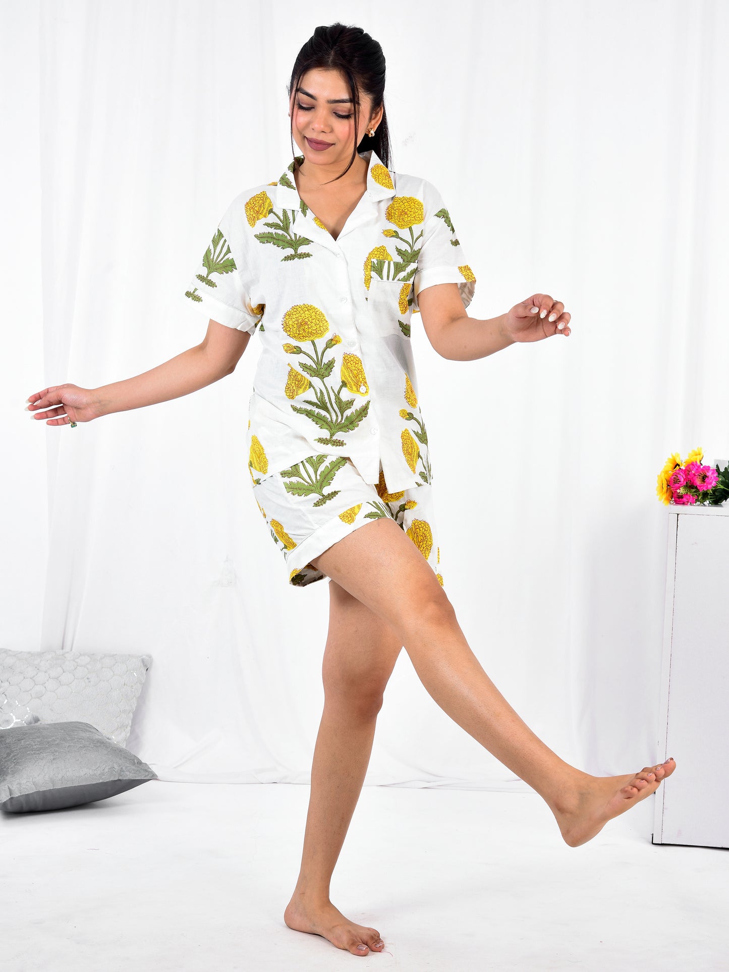 Short PJ Set in Yellow Florals