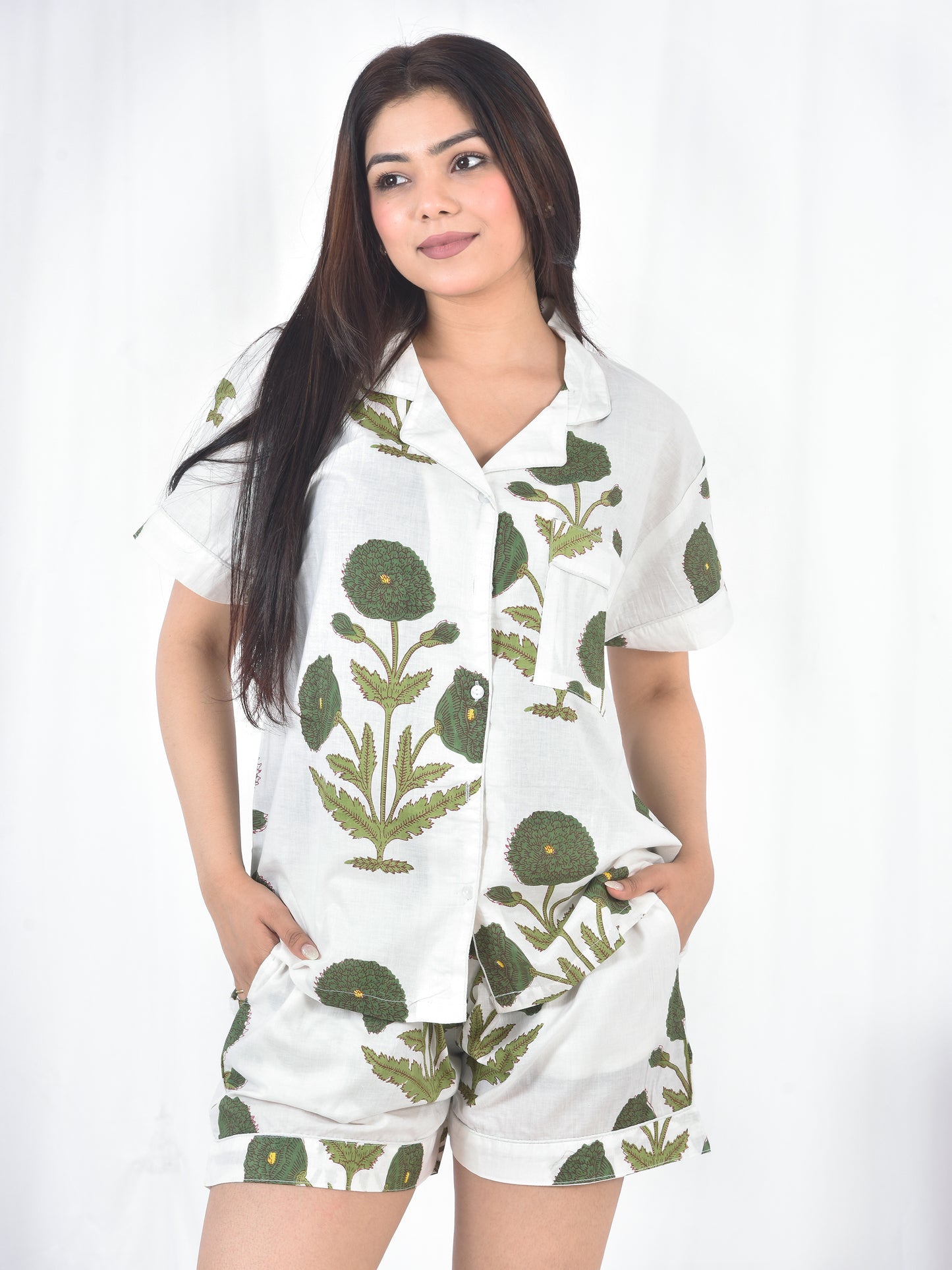 Short PJ Set in Leafy White