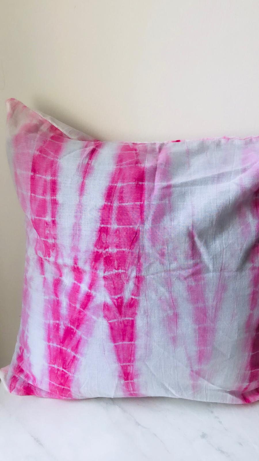 Stunning Shibori Indigo Tie Dye Throw Pillows - Boho Chic for your Bedroom