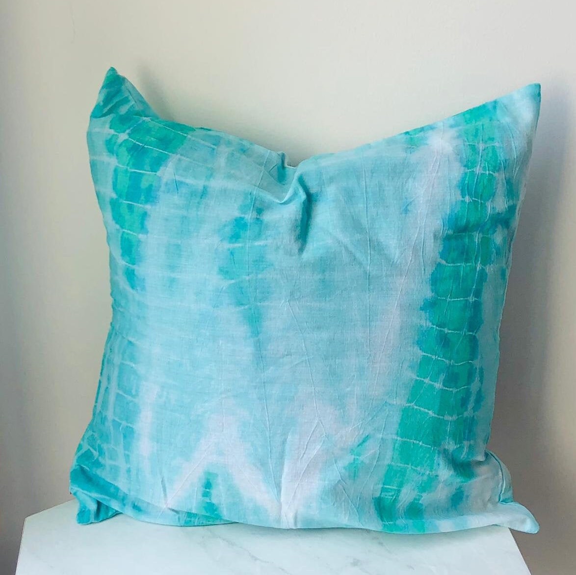 Stunning Shibori Indigo Tie Dye Throw Pillows - Boho Chic for your Bedroom