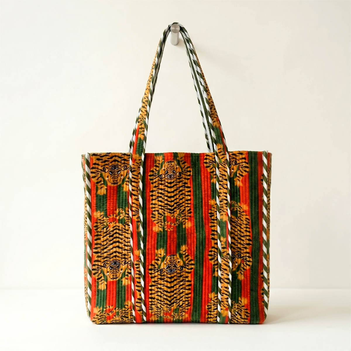 Handmade Red Black Tiger Print Quilted Cotton Tote Bag, Indian Block Print Bengal Tiger Boho Shoulder Bag, Animal Print Travel Beach Bag