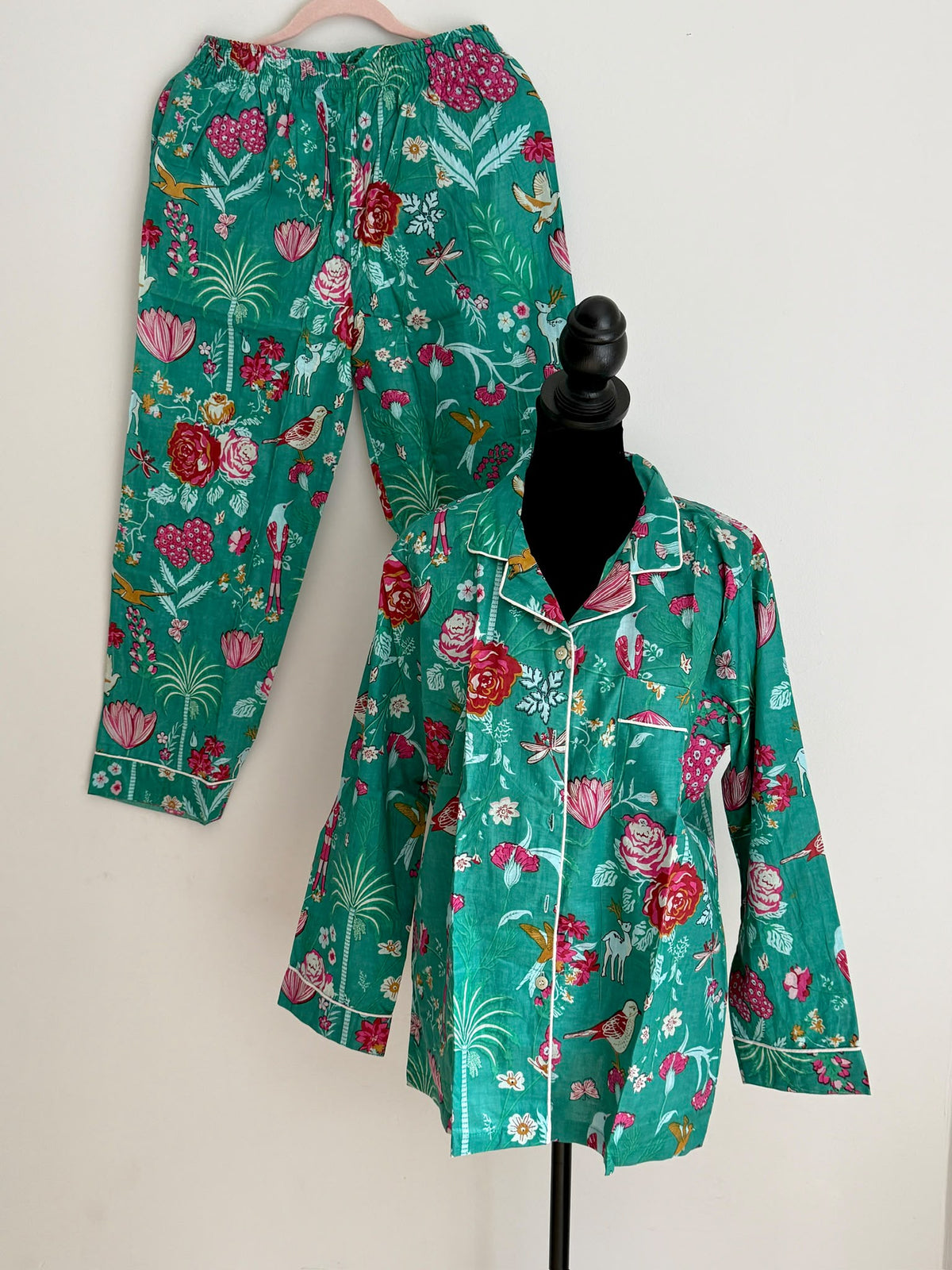 Emerald Green Tropical Forest & Floral Block Print Cotton Pajama Set, Wildlife Sleepwear & Loungewear