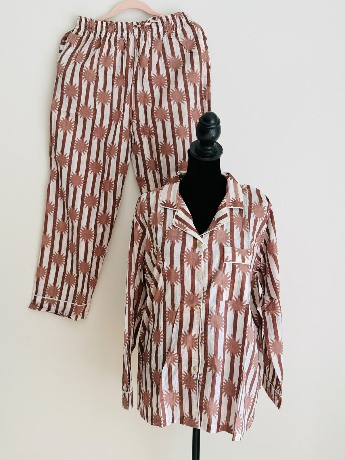 Teal Blue & Bright Red Sunburst Striped Block Print Cotton Pajama Set, Quirky Sleepwear & Loungewear