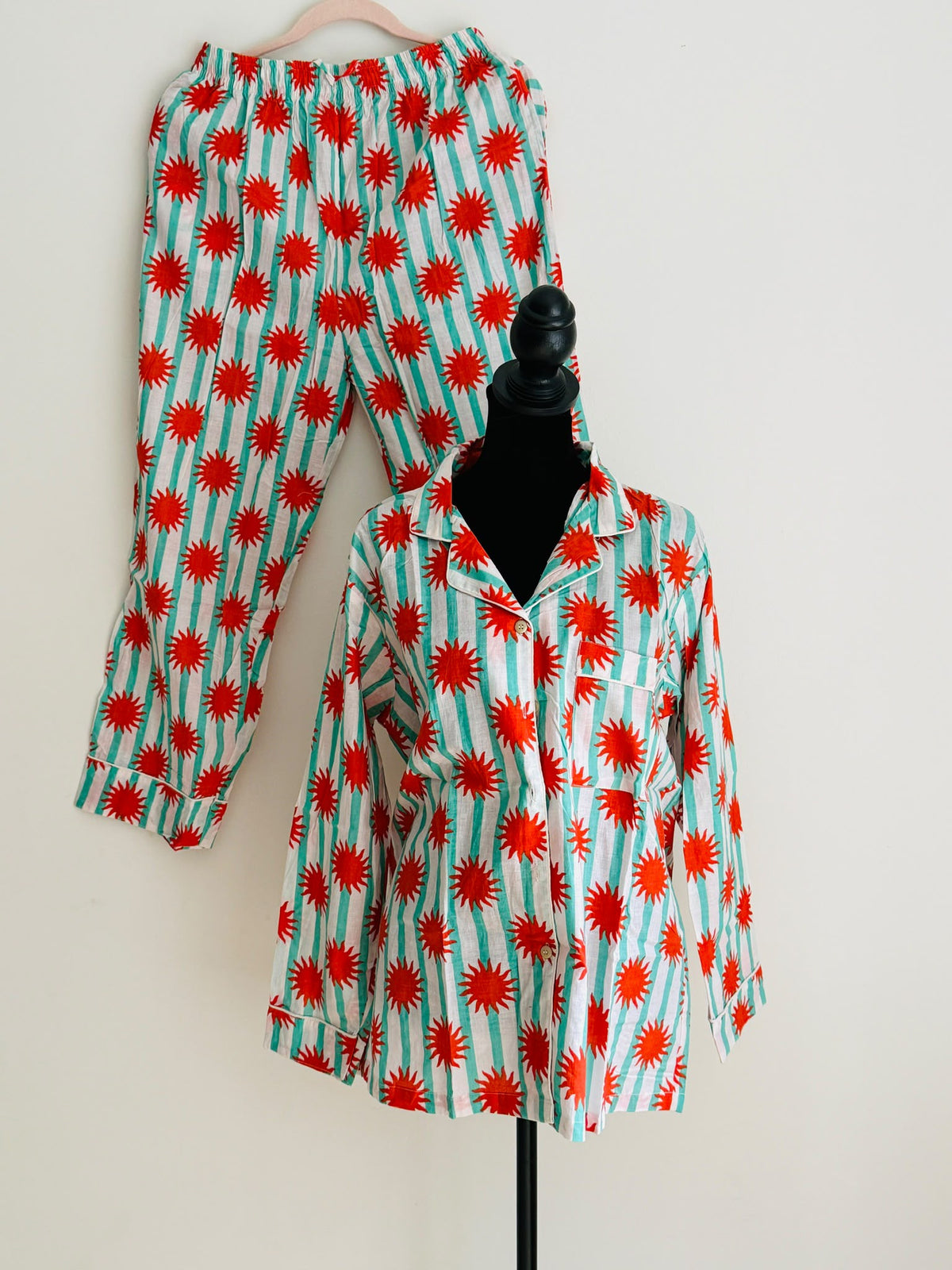Teal Blue & Bright Red Sunburst Striped Block Print Cotton Pajama Set, Quirky Sleepwear & Loungewear