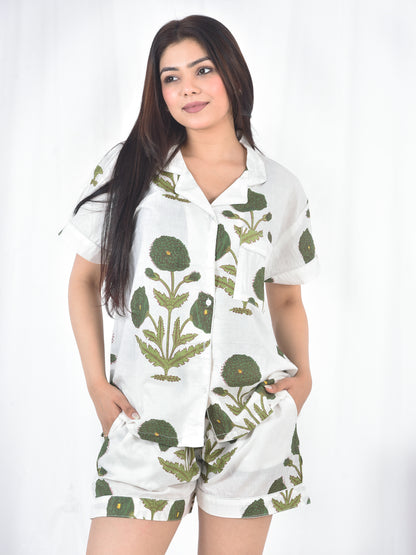 Short PJ Set in Leafy White
