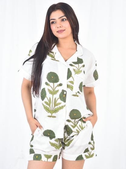 Short PJ Set in Leafy White