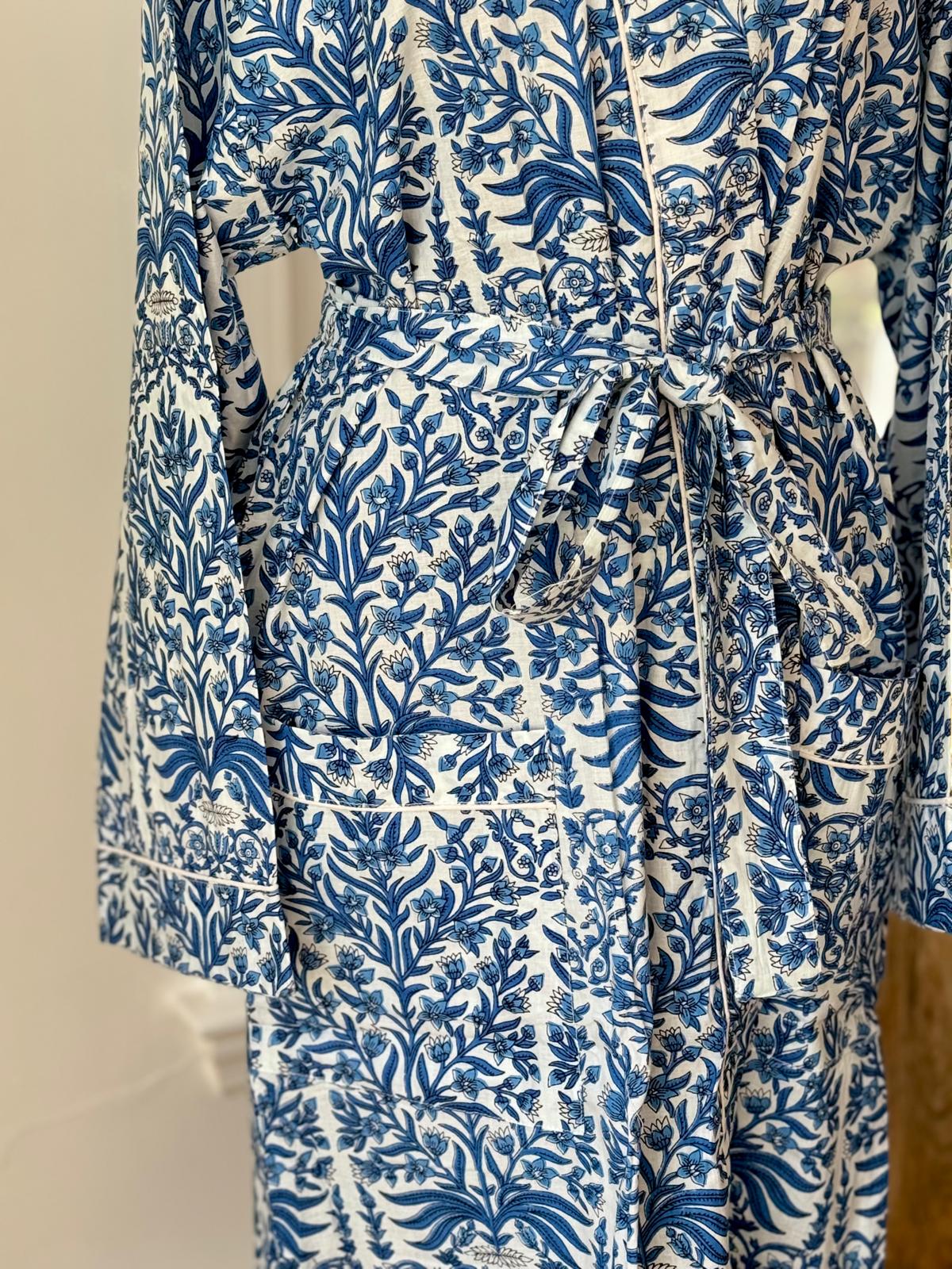 Periwinkle Blue Cotton Kimono Bathrobe | Vintage Floral Damask Motif Spa & Lounge Wrap
