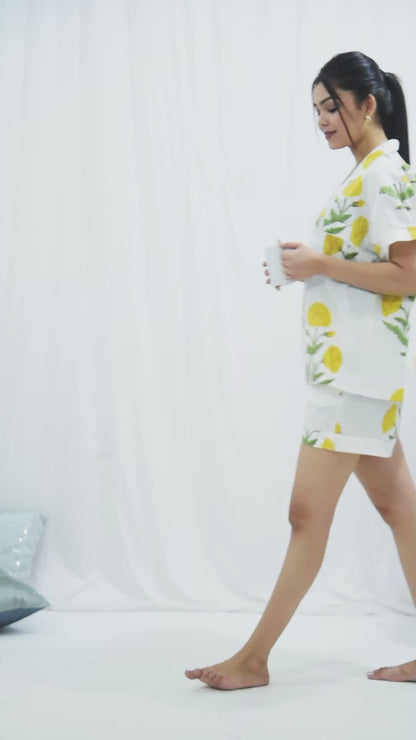 Short PJ Set in Yellow Florals