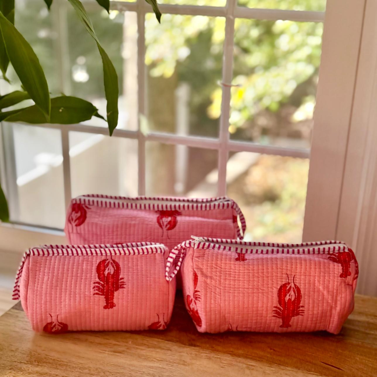 Toiletry Kits in Pink - Set of 3