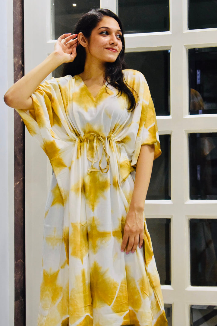 Handcrafted Tie-Dye Kaftan: A Touch of Boho Brilliance