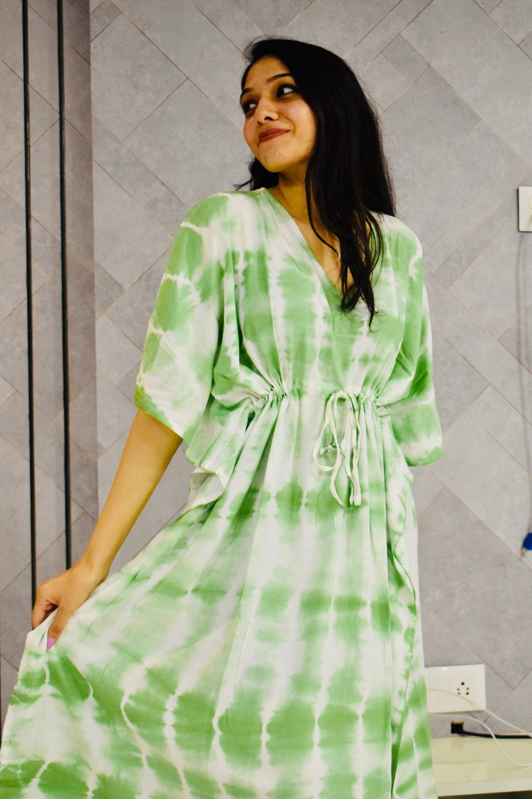 Handcrafted Tie-Dye Kaftan: A Touch of Boho Brilliance