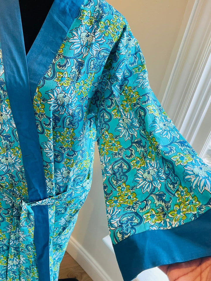 Cotton Kimono Robe: Comfort & Style, One Robe at a Time