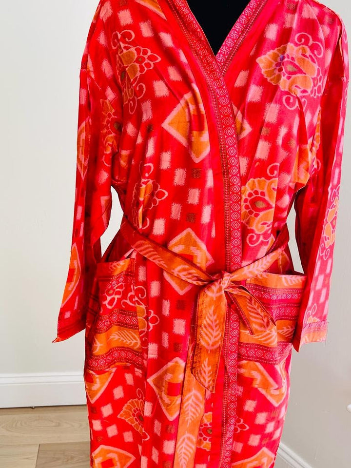 Red Kimono Robe: Loungewear in Classic Elegance